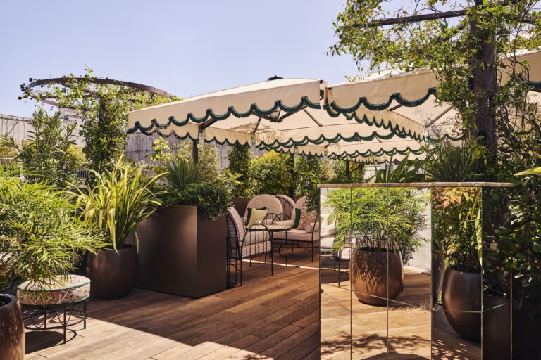 rooftop fouquet's paris