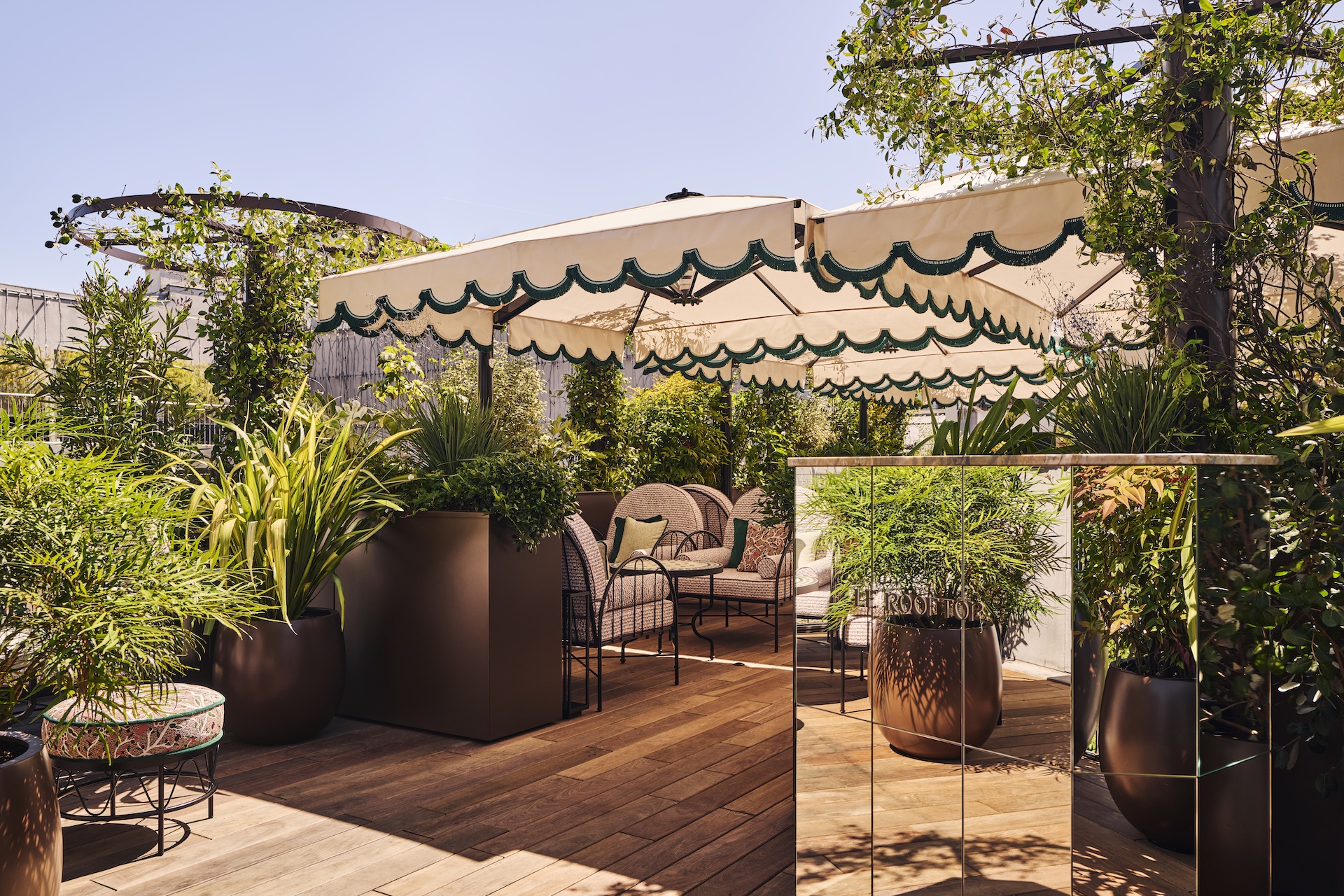 rooftop fouquet's paris