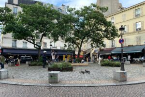 place de la contrescarpe, près de là où Romain Gary vivait à Paris